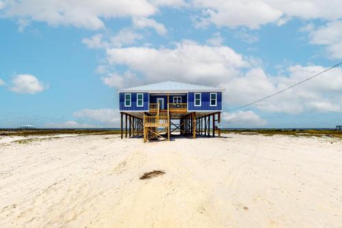 Dauphin Island House | Cozy Retreat at Sea's The Day - Pet & Child Friendly Stay