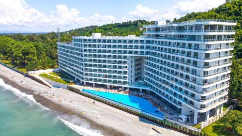 Kobuleti Apartment | Inviting Bamboo Beach Tsikhisdziri with Pool & Family Fun