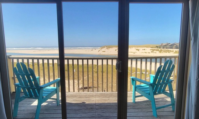 Cannon Beach Cabin | Top-Rated Sea Sprite on the Estuary with Family Amenities