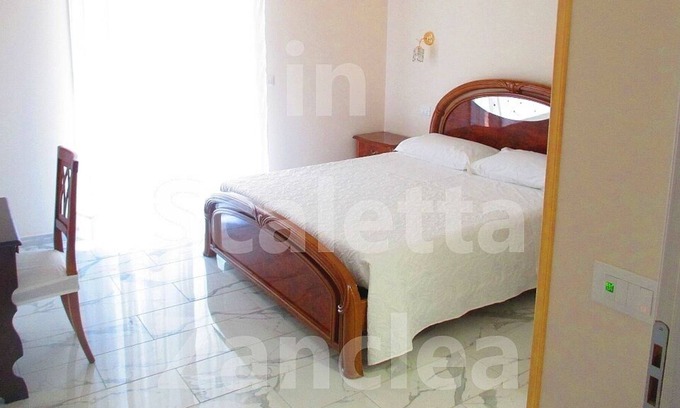 Scaletta Zanclea House | Oceanfront Classic Room at Sea & Sun in Scaletta Zanclea