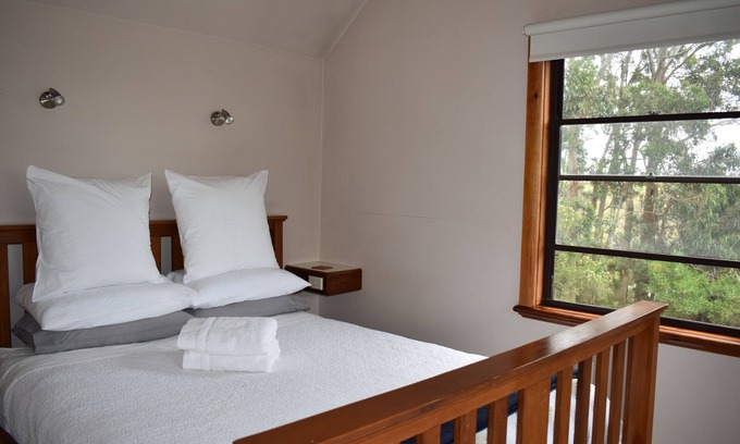Marengo Cottage | Discover Sea Valley Cottages in Apollo Bay - Rated 9.8!