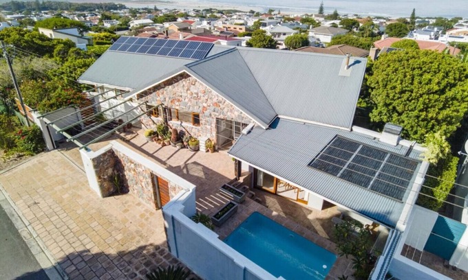 Voelklip House | Oceanfront Serenity at Sea Valley Lodge with Spectacular Views