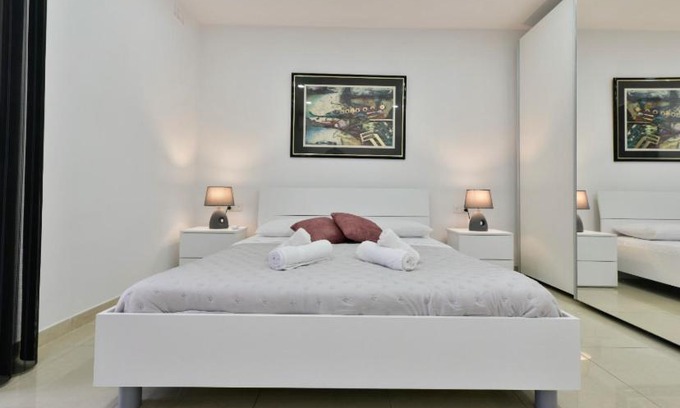 Birzebbuga Apartment | Oceanfront Sea View Apartment with High Guest Ratings