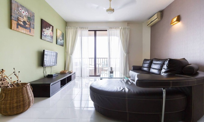 Tanjung Bungah Condo | Oceanfront Sea View Condo: Pool, Spa & Breakfast Included