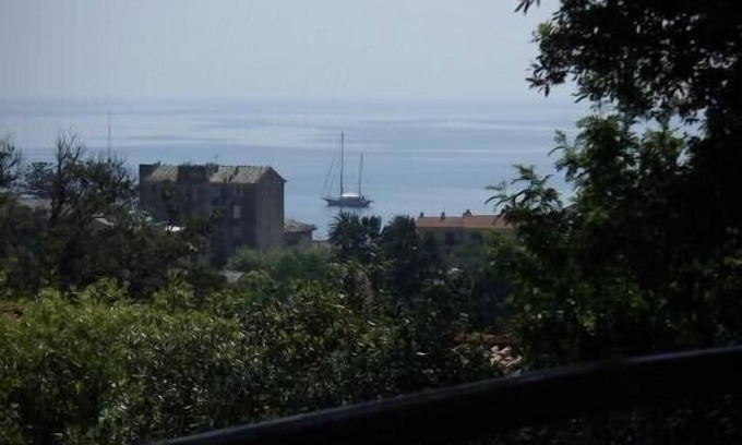 Erbalunga Apartment | Indulge at Luciani House: Oceanfront Bliss & 9.8 Rating