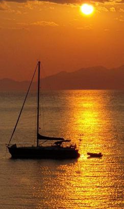 Archangelos Apartment | Oceanfront Sea View Holiday House - Guest Rated 9.5/10