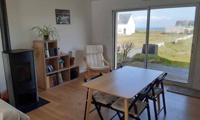 Saint-Guenole House | Cozy Sea View House Steps from the Beach with Pool