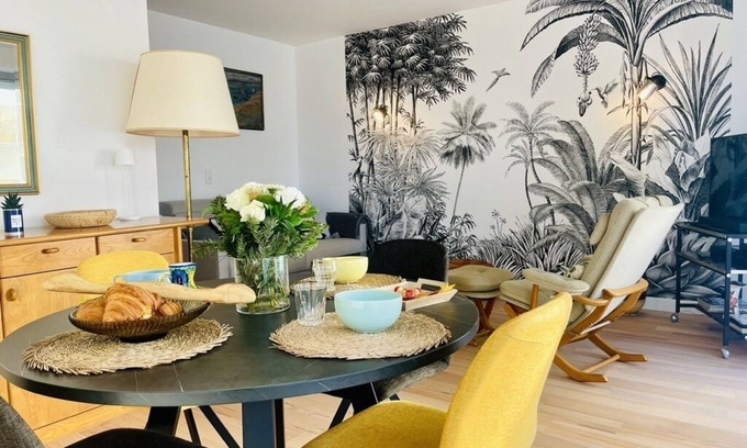 La Baule-Escoublac Apartment | Oceanfront Escape at Le Victor Hugo with Scenic Views