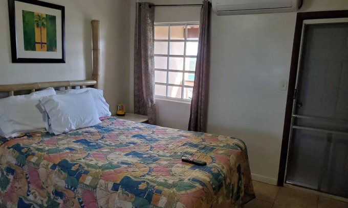 Estate Contant Apartment | Serene Sea View One-Bedroom Apartment in St. Thomas