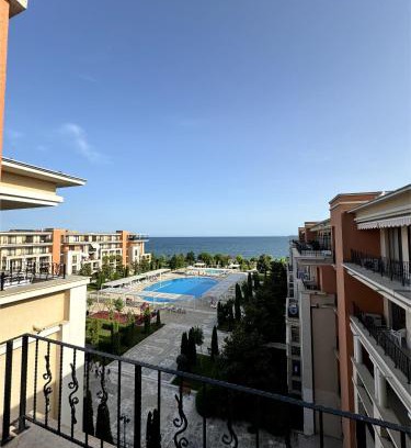 Elenite Apartment | Oceanfront Prestige Fort Beach Apartment with Pool & Spa