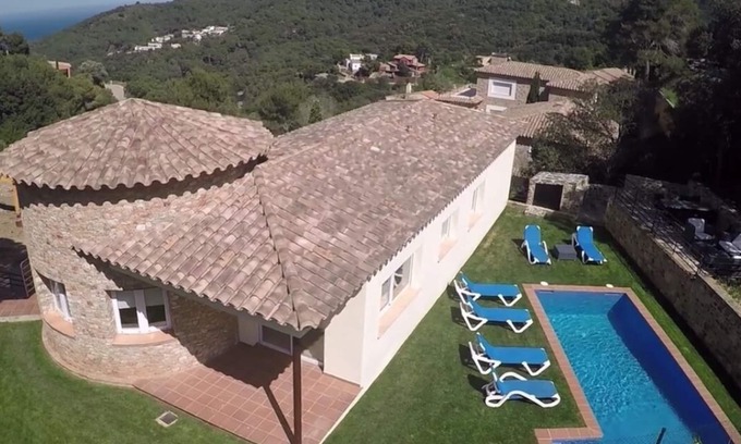 Sa Riera Villa | Oceanfront Retreat with Private Pool and WiFi - Rated 9.4