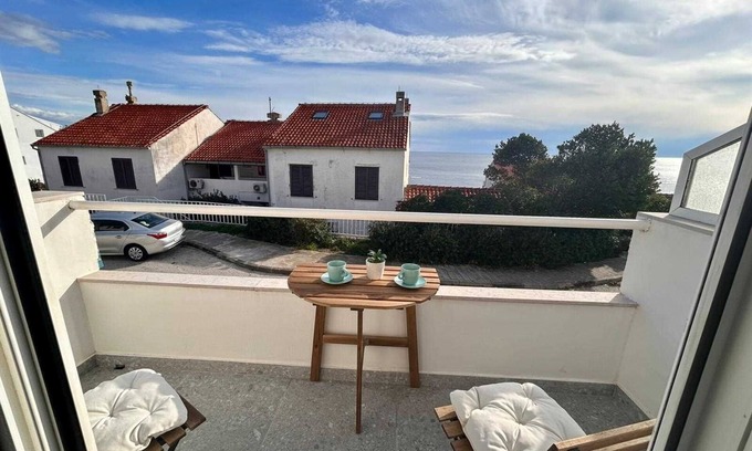 Gorica Apartment | Beachfront Sea View Studio - Guest Rated 10/10!