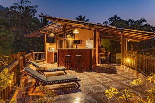 Veloso House | Coastal Retreat with Nature Views & Family-Friendly Amenities