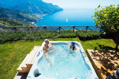 Ravello Villa | Elegant Sea View Villa in Ravello with Jacuzzi & Gardens