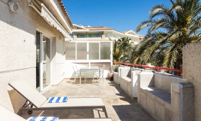 El Albir Apartment | Oceanfront Oasis with Sea Views and Sunny Terrace