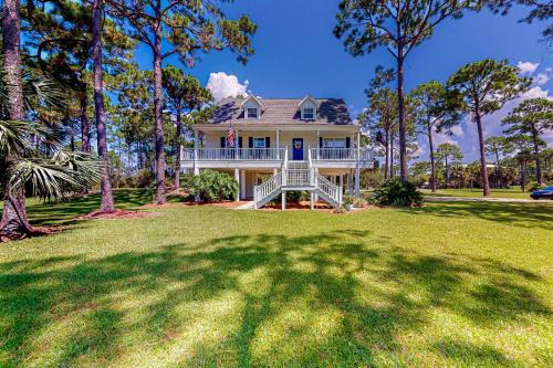 Port St. Joe House | Experience Sea-Ya on Joe's Pass: Family & Pet Friendly Stay