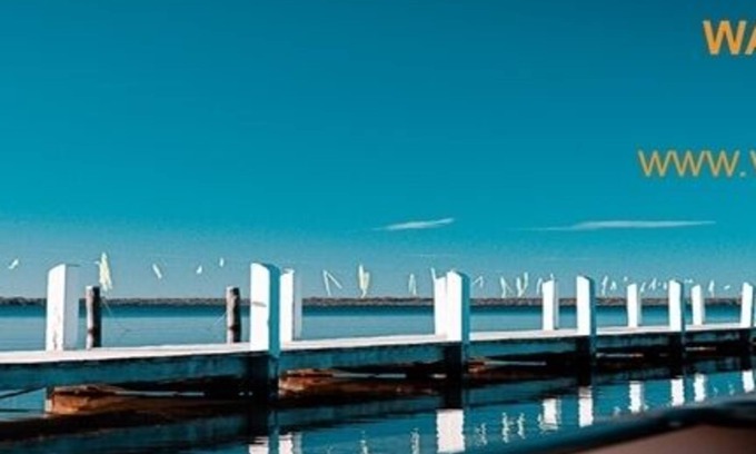 Forge Creek Apartment | Waterfront Seabird: Eco-Friendly Stay with Spa & Hot Tub