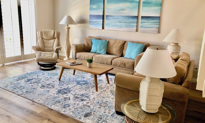 Leucadia House | Seabluffe Beachfront Townhome with Pool and Ocean Views