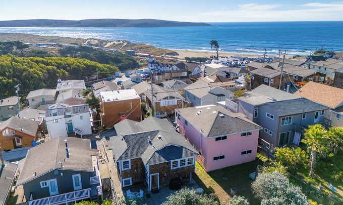 Dillon Beach House | Sea Breeze: Family-Friendly Beach Home Steps from Ocean