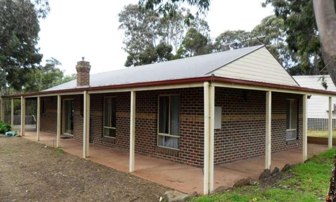 Ventnor House | Family-Friendly Retreat at 13 Anchorage Road Awaits You