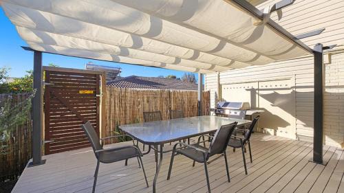 Point Clare House | Seabreeze Retreat: Oceanfront Getaway with Pet-Friendly Perks