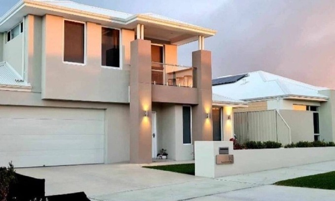 Yanchep House | Seabreeze Sanctuary Stay: Ocean View with Private Pool