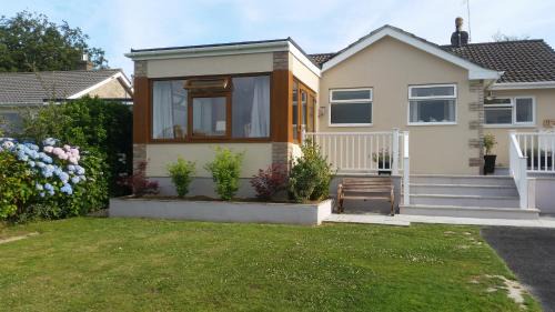 Carlyon Bay House | Experience Seaclusion: Guest Rated 9.5/10 for Relaxation