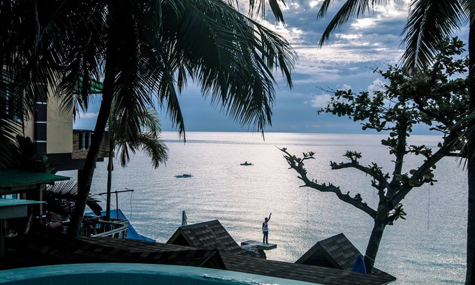 Oslob Resort | Relax at Seafari Resort Oslob: Pool and Ocean Views Await