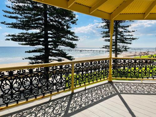 Glenelg Apartment | Oceanfront Seafield Tower Glenelg with Hot Tub Access