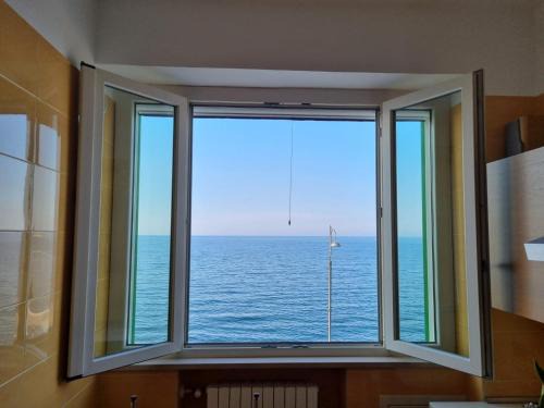 Molfetta Apartment | Seafront Luna Apartment