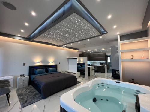 Monemvasia Apartment | Oceanfront Suite with Jacuzzi, Sauna & Perfect Reviews