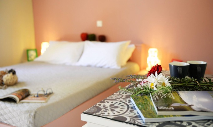 Marathopoli House | Seafront Holiday Apartments with Ocean Views Near Gialova