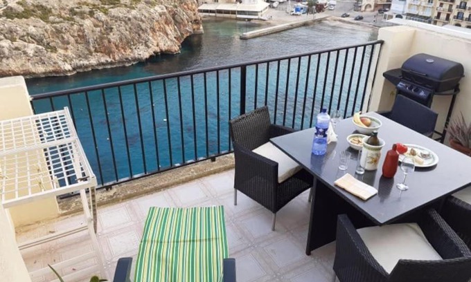 Xlendi Apartment | Oceanfront Penthouse with Terrace in Xlendi, Gozo