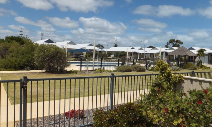 Jurien Bay Villa | Oceanfront Escape: Seafront Unit 25 in Jurien Bay