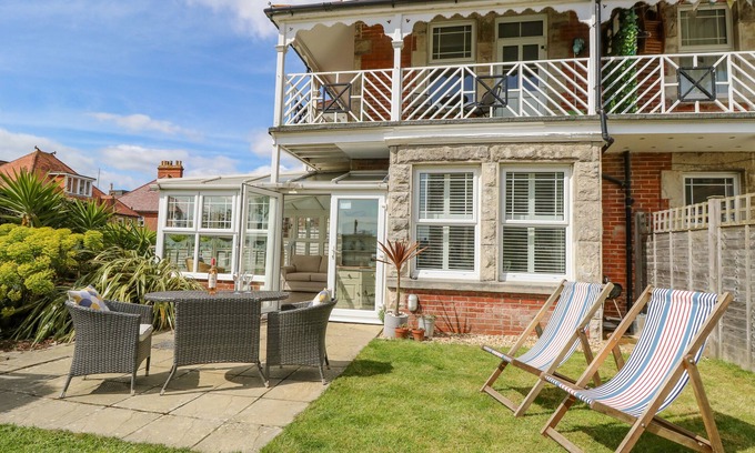Swanage Cottage | Seaglimpse: Pet-Friendly Cottage with Oceanfront Views