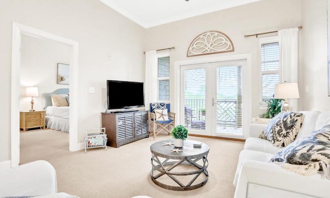 Seagrove Beach Apartment | Seagrove Highlands 1407 - Family-Friendly Getaway Awaits