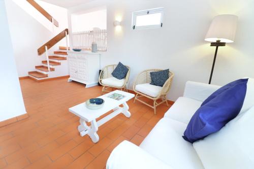 Vale do Lobo Villa | Oceanfront Seagull Rooftop Beach with Stunning Views