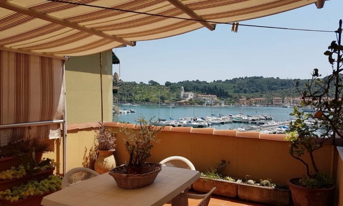 Le Grazie Apartment | Seagull's Nest: Family-Friendly Stay in Porto Venere