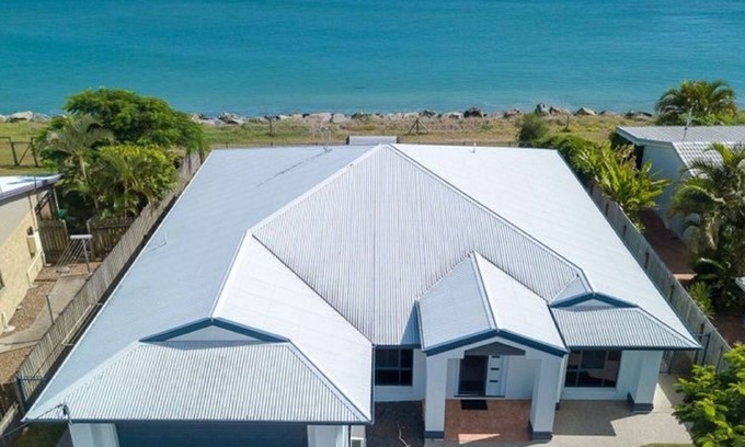 Toogoom House | Seahaven Toogoom: Beachfront Bliss with Ocean Views