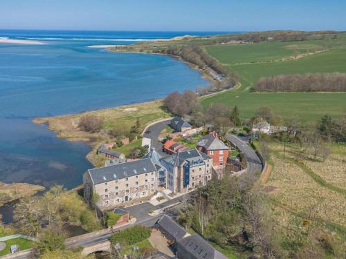 Waren Mill House | Discover Seal Bay: Family & Pet Friendly Getaway