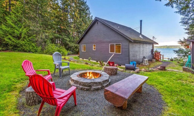 Brinnon House | Seal Rock Cottage