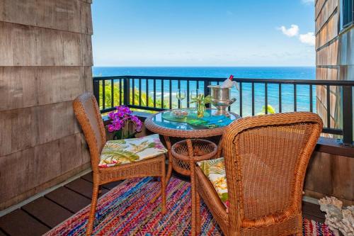 Princeville Apartment | Sealodge A6: Family-Friendly Haven with Pool & Breakfast
