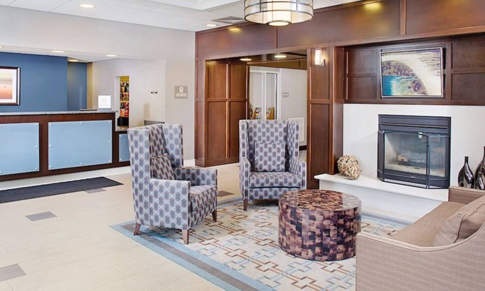 Manchester Condo | Convenient Manchester Stay: Near Airport with Great Amenities