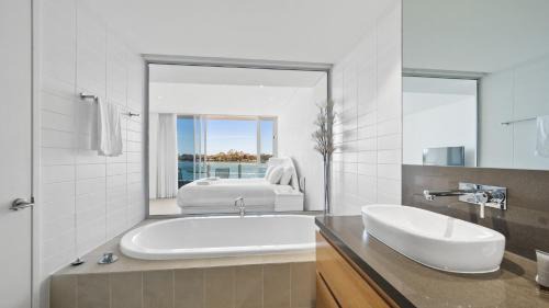 Mandurah Apartment | Seapoint 102: Family-Friendly Retreat with Pool & Hot Tub