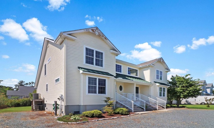 Chincoteague House | Seas the Day: Breathtaking Water Views & Pool Access!
