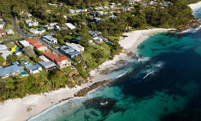 Hyams Beach House | Oceanfront Seascape Cottage at Hyams Beach - Perfect for Families
