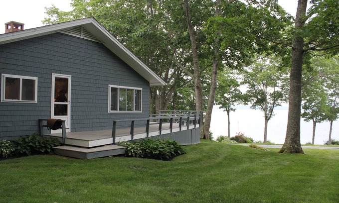 Trenton Cottage | Oceanfront Retreat: SeaScape-Trenton Near Acadia Nat'l Park
