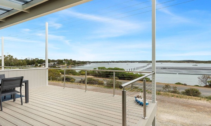 Lake Wangary House | Seascape: Exceptional Views, Pet-Friendly & Modern Comfort