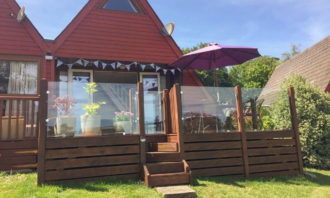 Martin House | Discover Seashell Cottage Lodge 97: Family-Friendly Retreat