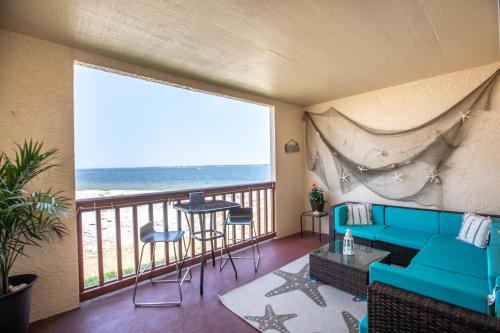 Navarre Beach Apartment | Seashell Escape: Guest Rated 9.8 with Private Beach Access